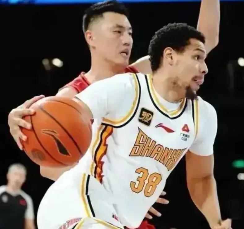 的几名强力, 并且根据篮, 上海