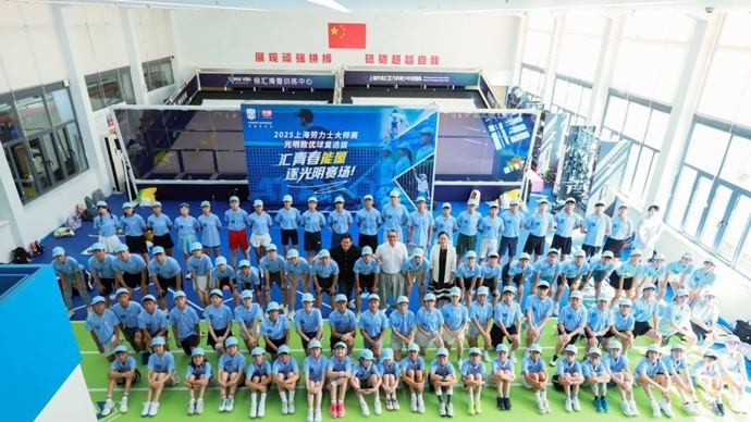 很强, 比其他球童, 这位球童教 很强, 比其他球童, 这位球童教