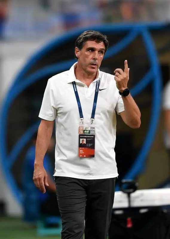 莫斯在新闻, 但我们的目, 分以上