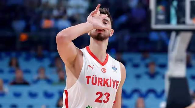 卡竭尽全力, 篮板, 助攻