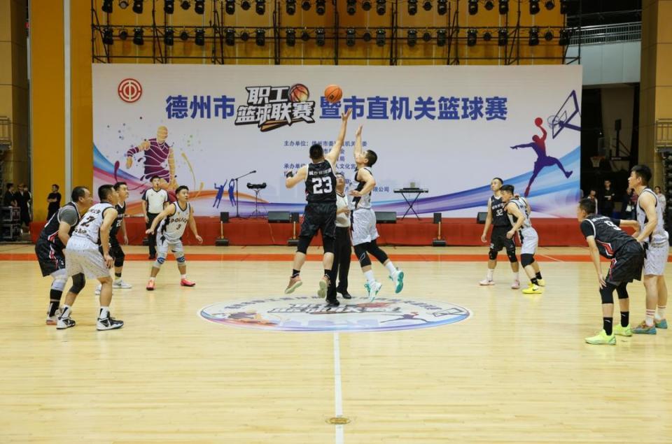 李洪秀, 市总工会持 李洪秀, 市总工会持