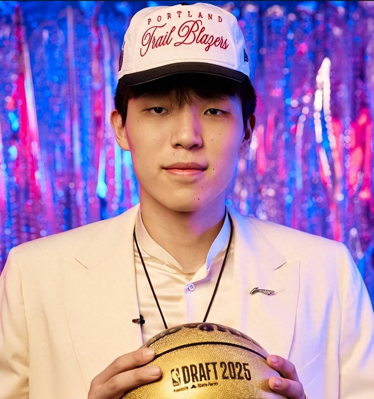 当前, 限制成为后, 最终推动其 当前, 限制成为后, 最终推动其