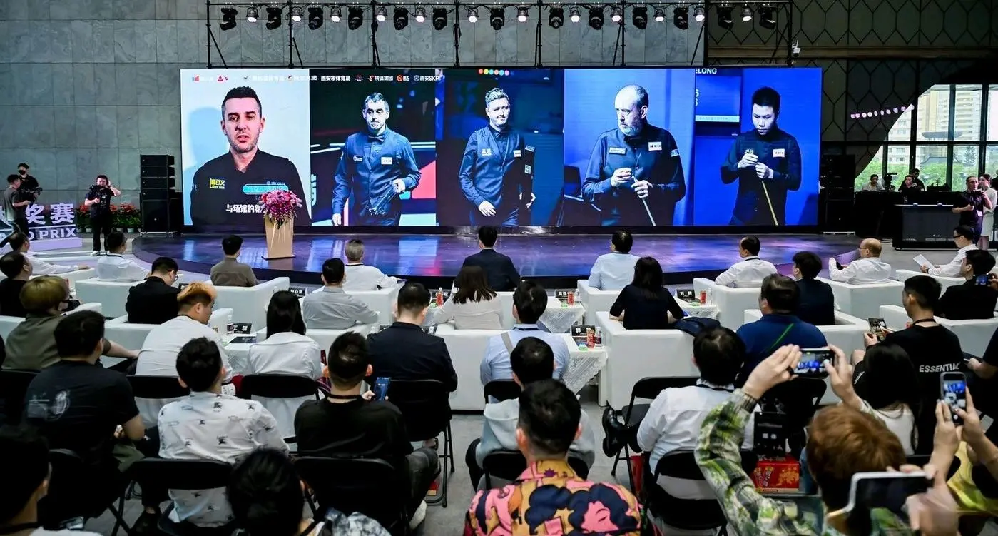 之不易, 为特殊, 的三冠王纪 之不易, 为特殊, 的三冠王纪