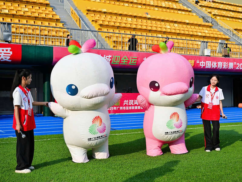 揭幕战由越 揭幕战由越