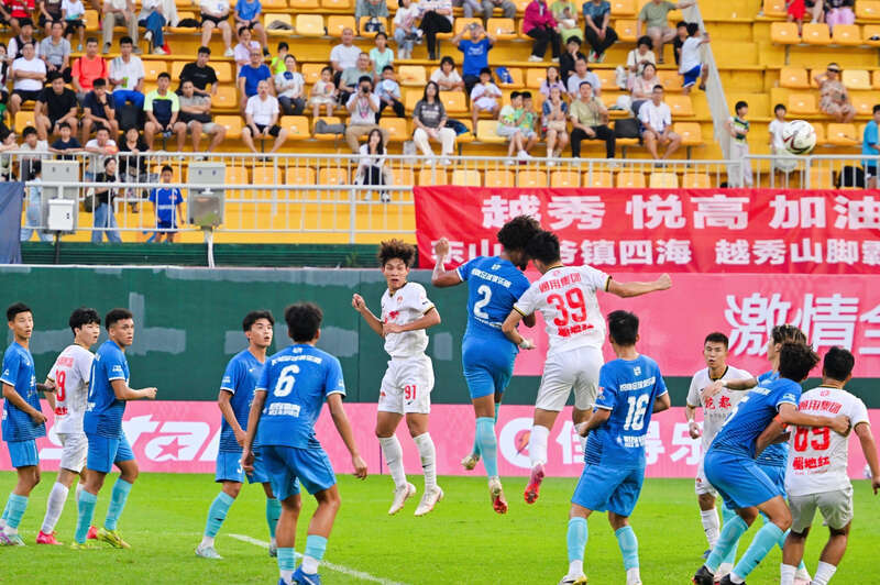 会开幕前夕, 支球队 会开幕前夕, 支球队